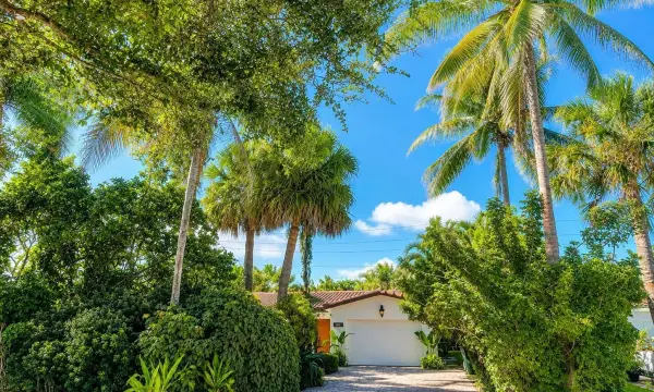 921 NW 7th Street, Boca Raton, FL 33486
