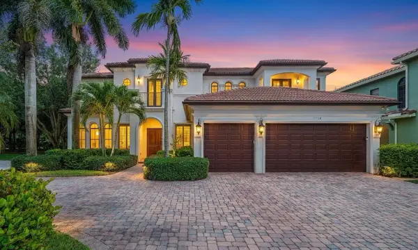 17738 Lake Azure Way, Boca Raton, FL 33496