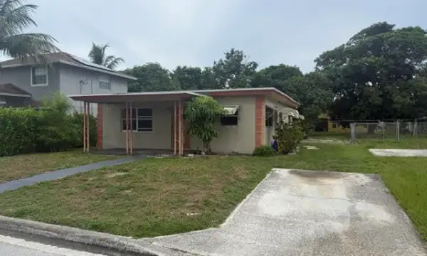 120 NE 12th Avenue, Boynton Beach, FL 33435