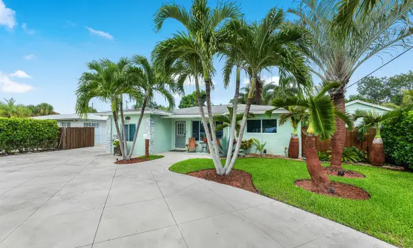 819 6th Street, Lake Park, FL 33403