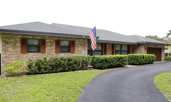 820 NW 73rd Terrace, Plantation, FL 33317