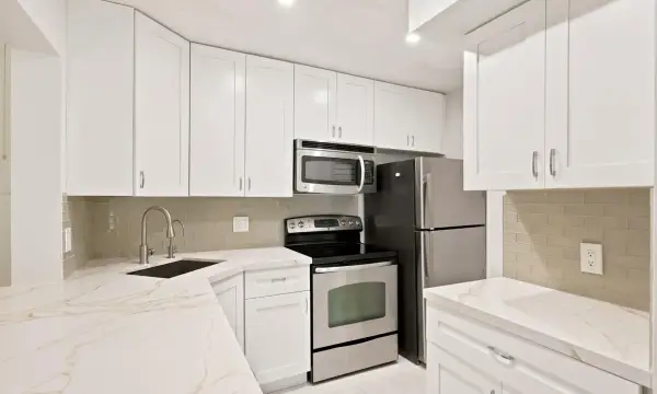 609 Sea Pine Way F2, Greenacres, FL 33415