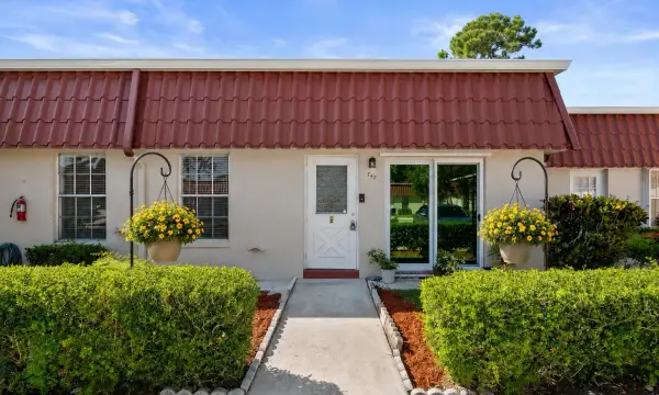 742 Nantucket Circle, Lake Worth, FL 33467