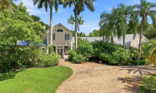 2705 Hackney Road, Weston, FL 33331