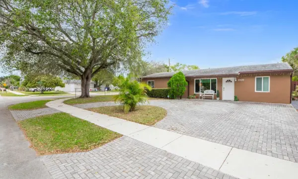 6500 SW 16th Court, Pompano Beach, FL 33068