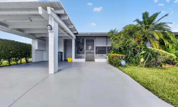 6802 Moonlit Drive, Delray Beach, FL 33446