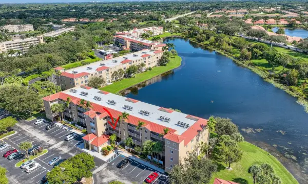 5842 Crystal Shores Drive 205, Boynton Beach, FL 33437