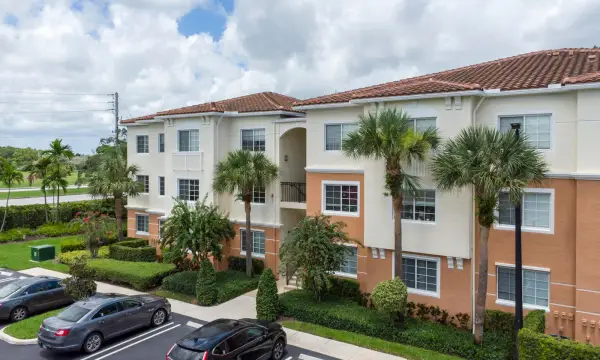 9857 Baywinds Drive 9301, West Palm Beach, FL 33411
