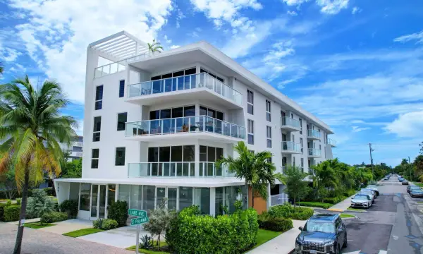 117 Lake Avenue Unit 304, Lake Worth Beach, FL 33460