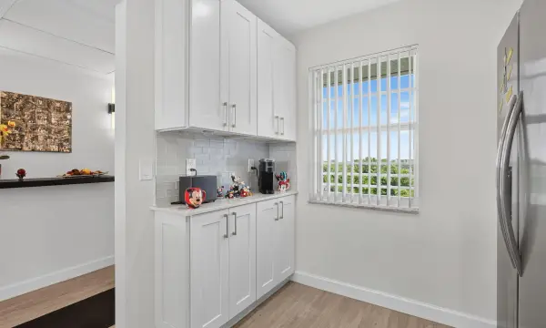 575 Oaks Lane 709, Pompano Beach, FL 33069