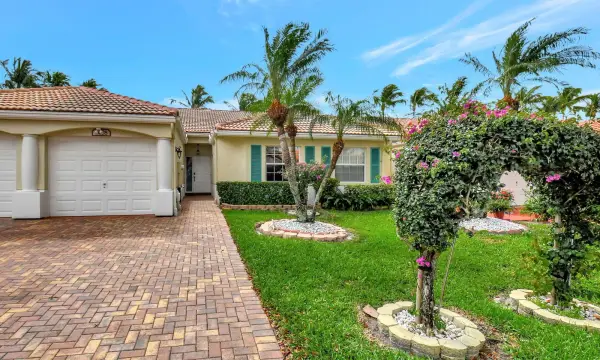 6078 Lake Hibiscus Drive, Delray Beach, FL 33484