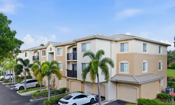 900 Crestwood Court S 920, Royal Palm Beach, FL 33411
