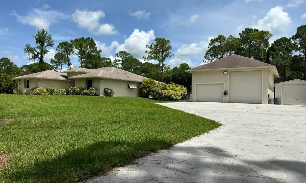 16193 72nd Road N, Loxahatchee, FL 33470