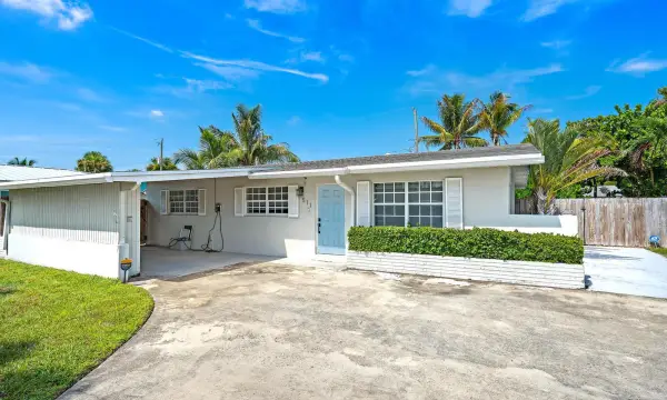 511 Ivy Avenue, Palm Beach Gardens, FL 33410