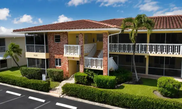 2121 NE 68th Street 201, Fort Lauderdale, FL 33308