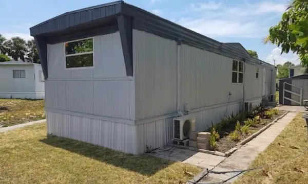 2407 NW 20th Avenue, Boynton Beach, FL 33436