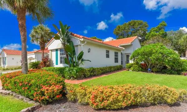 15191 Ixora Road, Delray Beach, FL 33484