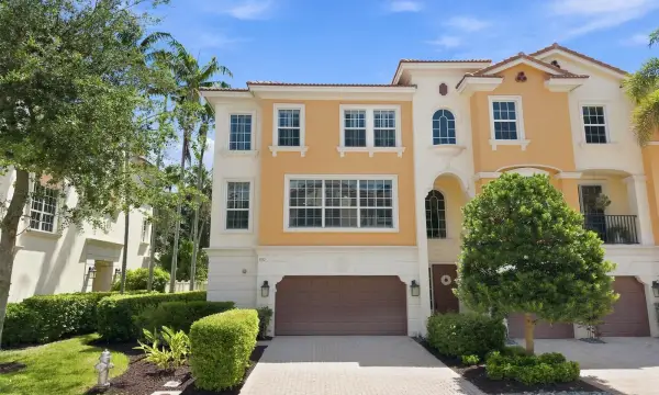5550 NE Trieste Terrace, Boca Raton, FL 33487
