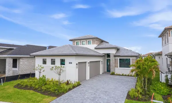 13921 Vivant Drive, Palm Beach Gardens, FL 33412