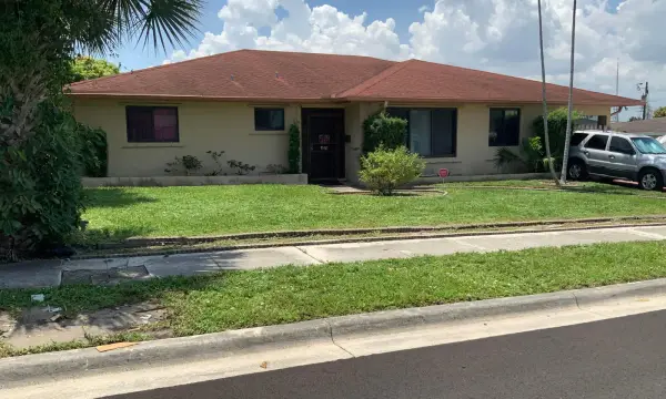 941 W 7th Street, Riviera Beach, FL 33404