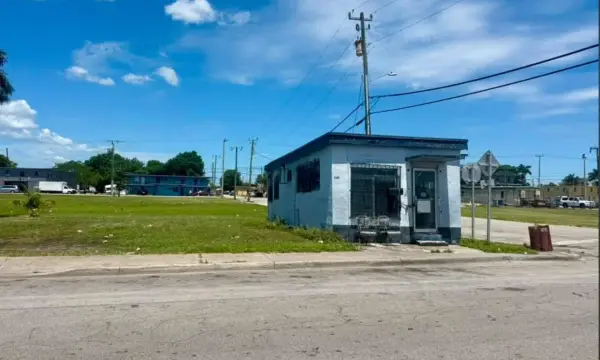 300 SW 5th Street, Belle Glade, FL, 33430