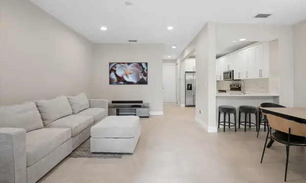 950 Marina Del Ray Lane, Unit 4, West Palm Beach, FL, 33401