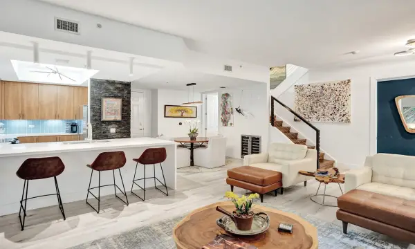 2633 NE 14th Avenue, Unit 103, Wilton Manors, FL, 33334