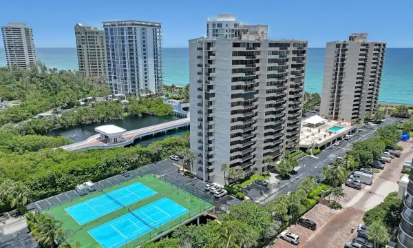 4200 N Ocean Drive 2-403, Singer Island, FL 33404