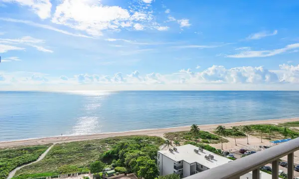 1900 S Ocean Boulevard, Unit 14t, Lauderdale By The Sea, FL, 33062