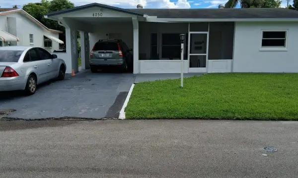4250 NW 49th Terrace, Lauderdale Lakes, FL, 33319