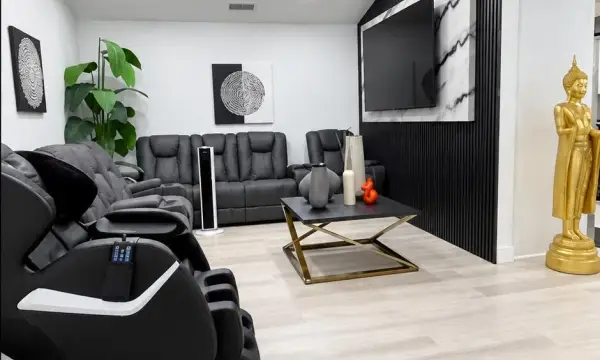 1034 Manor Drive, Palm Springs, FL 33461