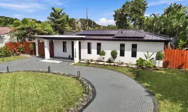 1525 NE 27th Street, Wilton Manors, FL 33334