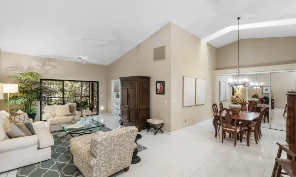 9711 Pavarotti Terrace 202, Boynton Beach, FL 33437