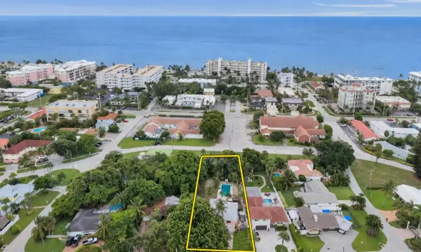 460 SE 18th Avenue, Deerfield Beach, FL 33441