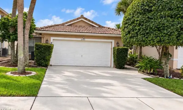6481 Willoughby Circle, Lake Worth, FL 33463