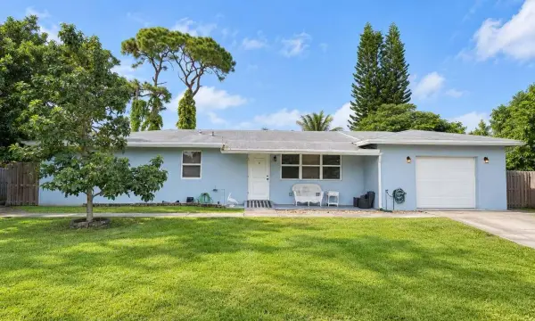 2531 Sun Up Lane, Lake Worth, FL 33462