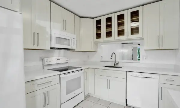 3081 Holiday Springs Boulevard 102-6, Margate, FL 33063