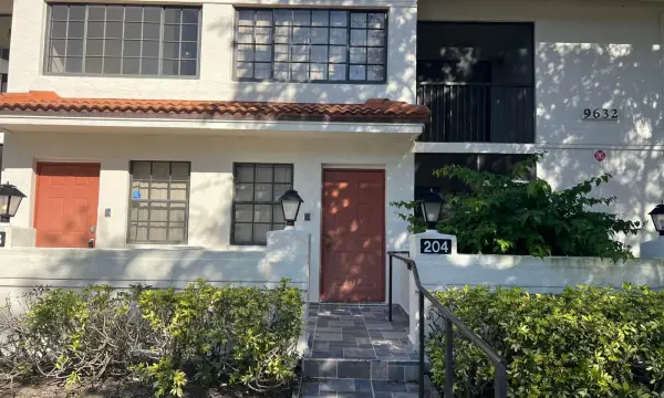 9632 Sills Drive E 204, Boynton Beach, FL 33437