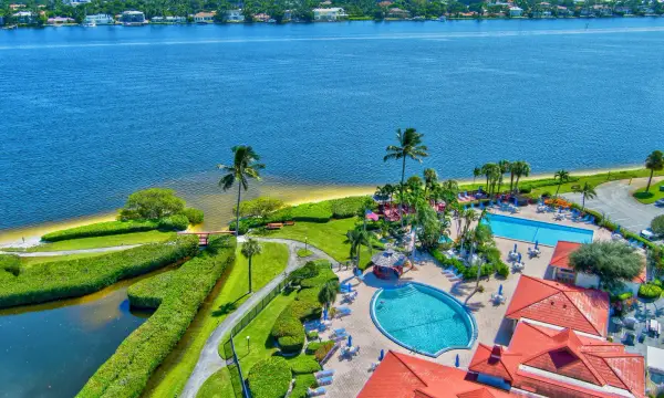 103 Half Moon Circle C1, Hypoluxo, FL 33462