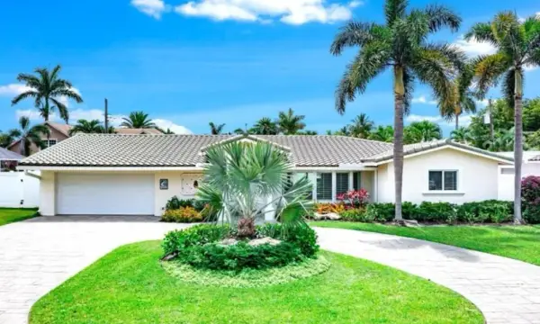 4200 NE 22nd Terrace, Lighthouse Point, FL 33064