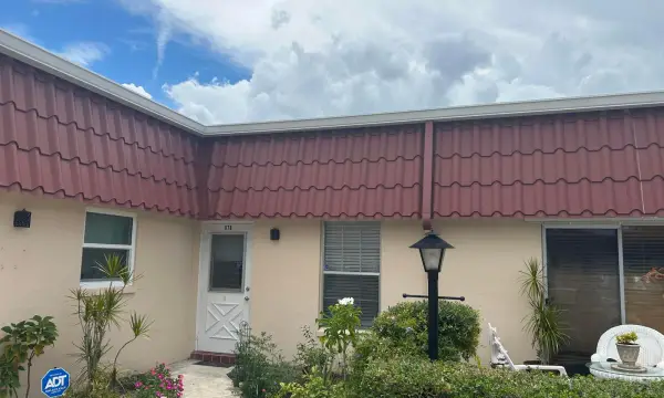 878 Worcester Lane, Lake Worth, FL 33467