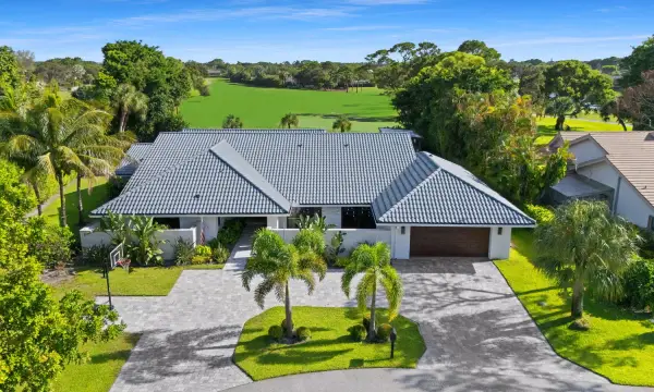 3554 Pine Lake Court, Delray Beach, FL 33445