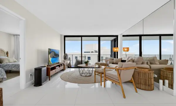 3590 S Ocean Boulevard 807, South Palm Beach, FL 33480