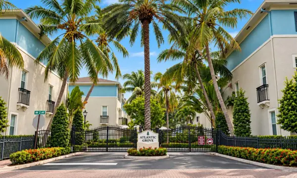 23 NW 4th Avenue, Delray Beach, FL 33444