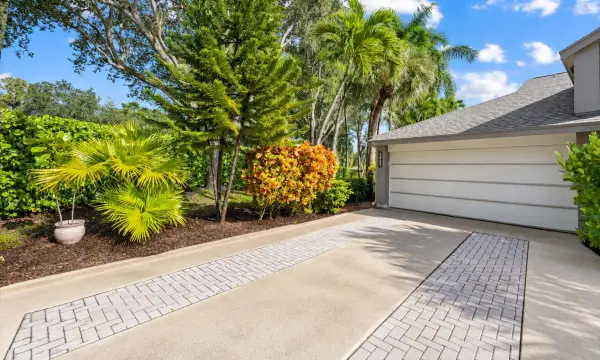 2402 Landings Boulevard, Greenacres, FL 33413