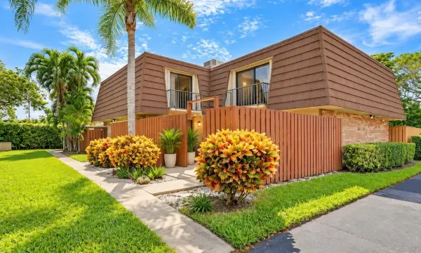 3960 August Drive, Lake Worth, FL 33461