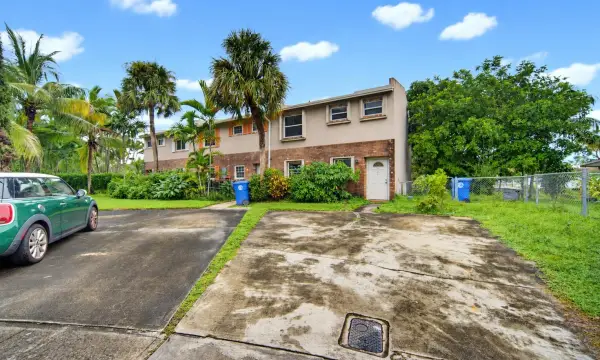 247 Sunshine Drive, Coconut Creek, FL 33066