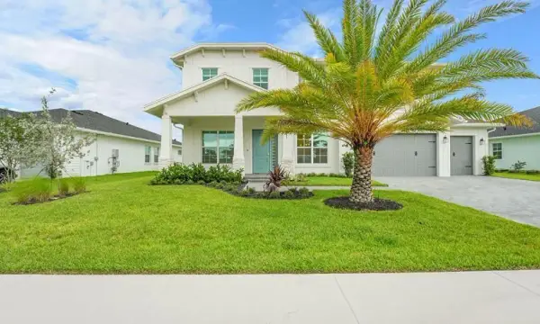 601 Hookline Circle, Loxahatchee, FL 33470
