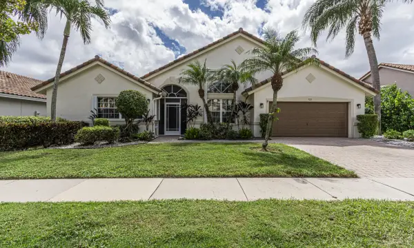 7021 Falls Road E, Boynton Beach, FL 33437