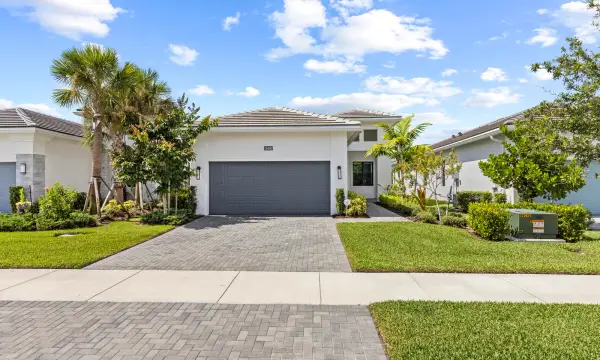 15860 Key Biscayne Lane, The Acreage, FL 33470